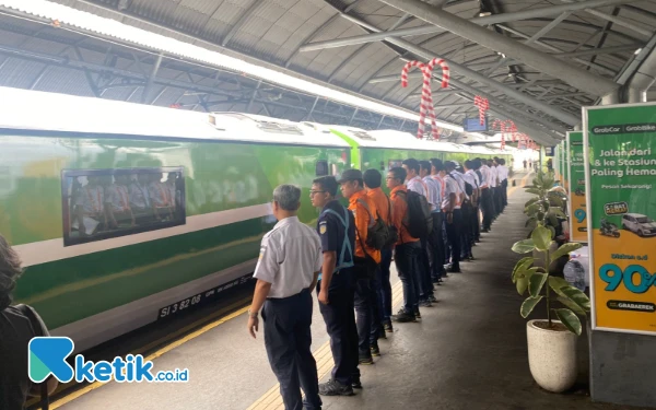 Thumbnail Berita - Jalur Stasiun Gubug-Karangjati Selesai Diperbaiki, Perjalanan KA Kembali Normal