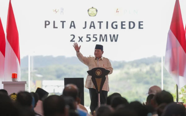 Thumbnail Berita - Kejar Target Pertumbuhan Ekonomi 8 Persen, Prabowo Resmikan 37 Proyek Ketenagalistrikan