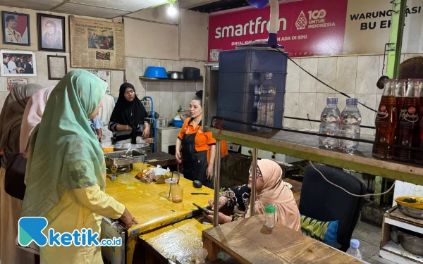 Thumbnail Berita - Tempat Berkumpul Kader Pentolan HMI Kala Itu Hingga Kasbon, Ini Sejarah Warung Nasi Bu Eha Cihapit Bandung