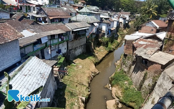 Thumbnail Berita - Sungai Brantas Tercemar, Profesor dari UB Ungkap Faktanya!