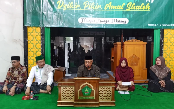 Thumbnail Berita - Cari Jurus Memakmurkan Masjid, Rektor Unisma Launching Petuah