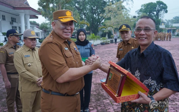 Thumbnail Berita - Sekda Kabupaten Asahan Minta ASN Sukseskan Visi Misi Bupati dan Wabup Terpilih