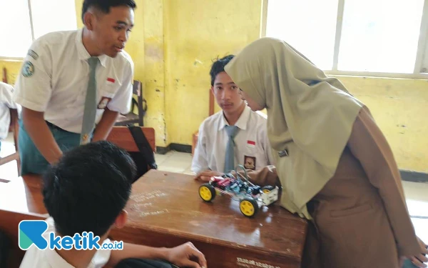 Thumbnail Berita - SMKN 3 Bondowoso Punya 'Si Kembang Desa' Hingga 'Gerakan Beli SMK'