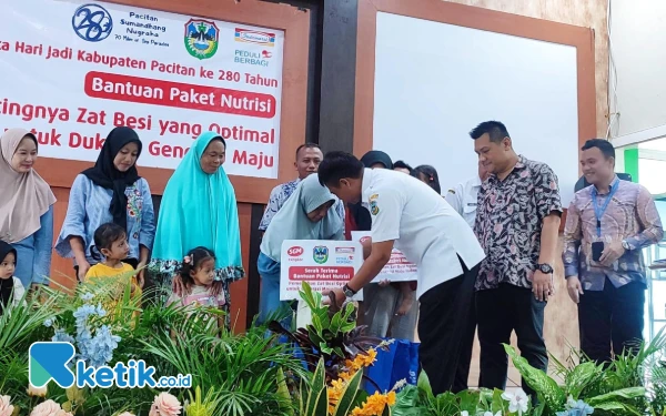 Thumbnail Berita - Ratusan Anak di Pacitan Dapat Bantuan Paket Nutrisi saat Perayaan Hari Jadi ke-280