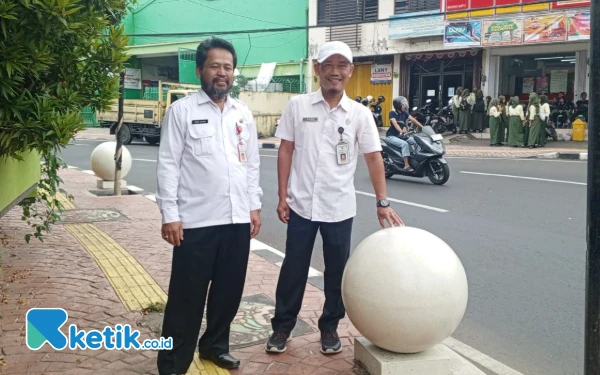 Thumbnail Berita - Pedestrian Jalan Bromo Semeru Kota Batu Diperindah dengan Bollard Teraso