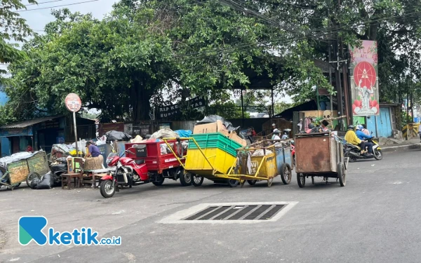 Thumbnail Berita - Awas! Buang Sampah Sembarangan di Kota Malang Bisa Dipidana dan Denda Rp50 Juta