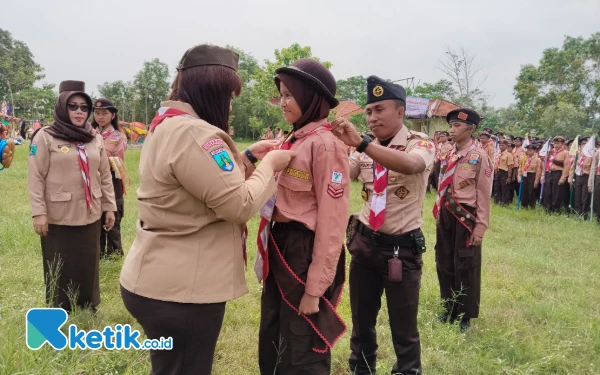 Thumbnail Regu Pramuka Penggalang se-Surabaya Bersaing Raih Prestasi Lomba di Buper Sidoarjo