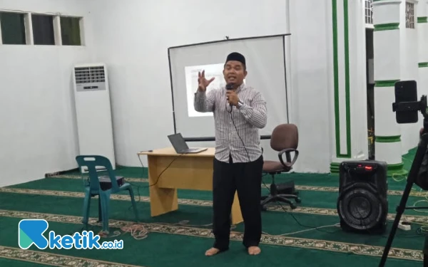 Thumbnail Berita - Gelar MABIT, Pelajar SMP Muhammadiyah Singkil  Dibekali Materi Teknologi Informasi