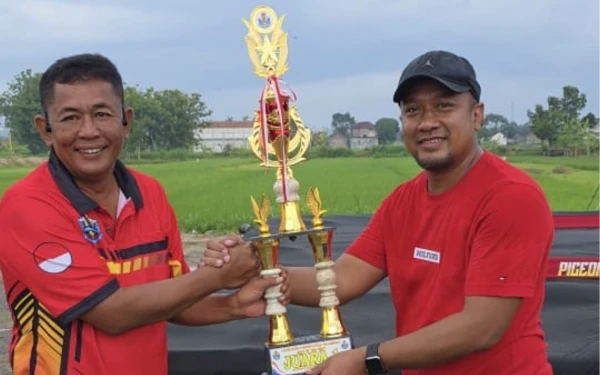 Thumbnail Berita - Pigeon Stall Rajamoko, Inovasi Baru Arena Lomba Merpati Kolong dari Yogyakarta