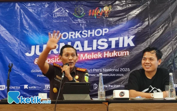 Thumbnail Berita - Beri Sosialisasi Hukum ke Pelajar dan Mahasiswa, Kajari Pacitan Ingatkan Ini