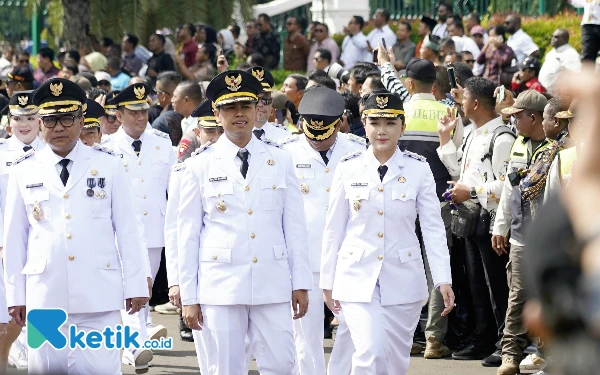 Thumbnail Berita - Resmi Dilantik Presiden Prabowo, Wali Kota Blitar Mas Ibbin dan Mba Elim Siap Wujudkan BlitarSAE!