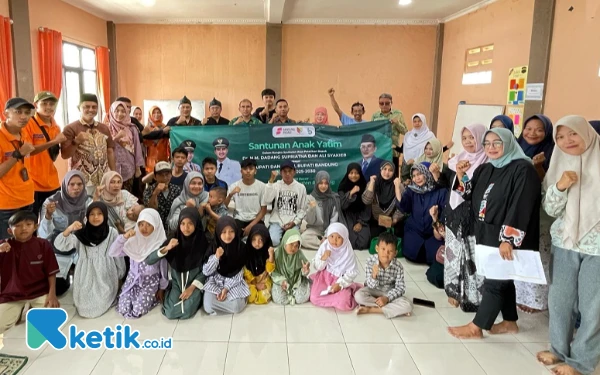 Thumbnail Berita - Bapperida Santuni Puluhan Anak Yatim Tasyakur Bin Nimah Dilantiknya Bupati dan Wabup Bandung