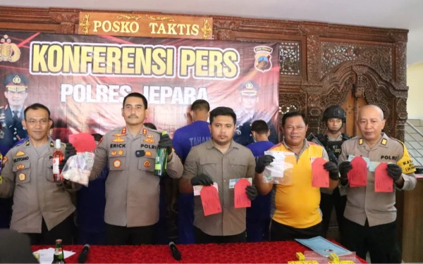 Thumbnail Berita - Bersih-bersih Jelang Ramadhan: Polres Jepara Sikat Habis Preman, Pelaku Judi dan Narkoba