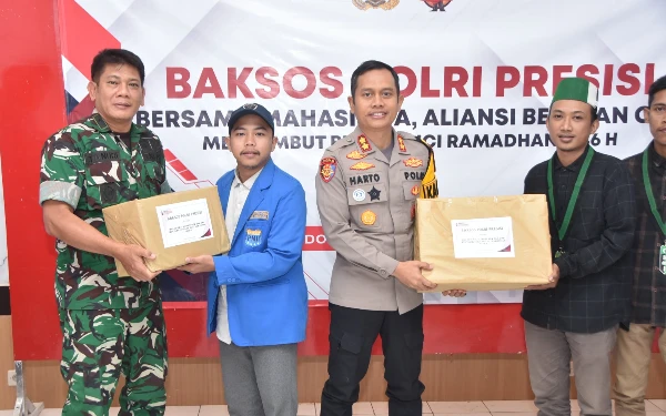 Thumbnail Berita - Kapolres Bondowoso Lepas Baksos Polri Presisi bersama Mahasiswa Jelang Ramadhan