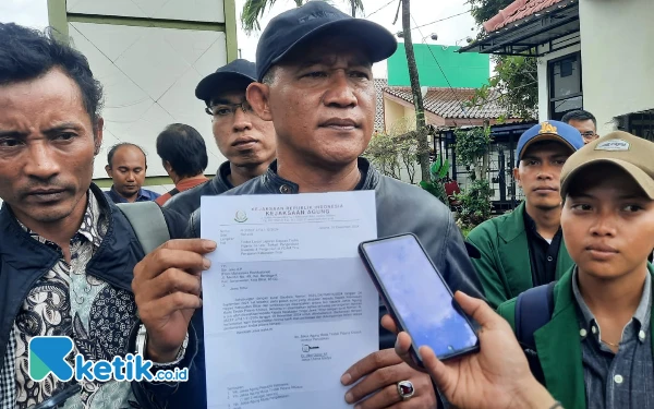 Thumbnail Berita - KRPK dan FMR Desak Kejaksaan Agung Bongkar Aktor Intelektual Kasus Korupsi di Blitar