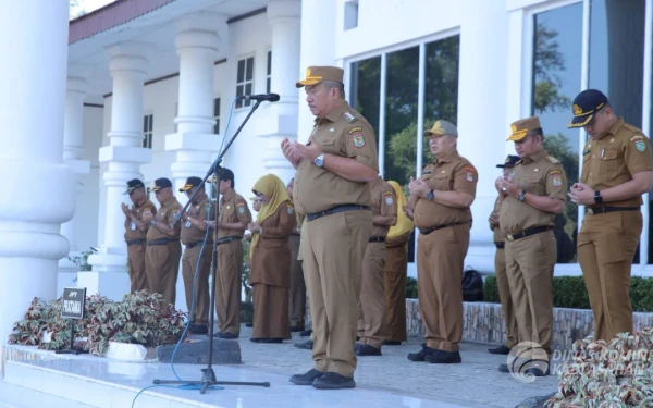 Thumbnail Berita - Pimpin Apel Perdana Bulan Maret, Bupati Asahan Minta Seluruh ASN Profesional Dengan Kebijakan Baru