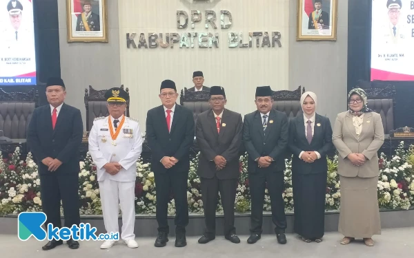 Thumbnail Berita - DPRD Kabupaten Blitar Gelar Rapat Paripurna Serah Terima Jabatan Bupati dan Wakil Bupati Blitar