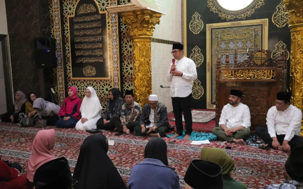 Safari Ramadhan Perdana, Wali Kota dan Wakil Wali Kota Batu Silaturahmi dengan Warga Sumberbrantas