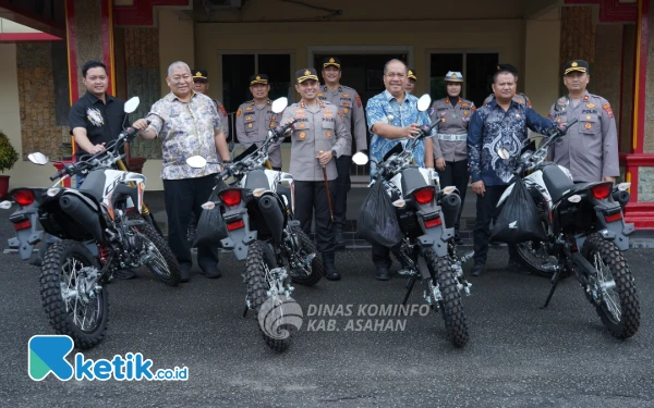 Thumbnail Berita - Dukung Tugas Kepolisian, Bupati Asahan Serahkan 4 Unit Sepeda Motor ke Polres Asahan