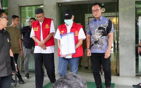 Thumbnail Berita - Rugikan Negara Rp11,7 Miliar, 3 Tersangka Korupsi Aset Pemda YBS Dilimpahkan