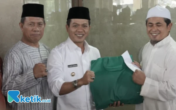 Thumbnail Berita - Hore ! Jelang Lebaran Bupati Bandung Bakal Bagikan Sembako di 31 Kecamatan