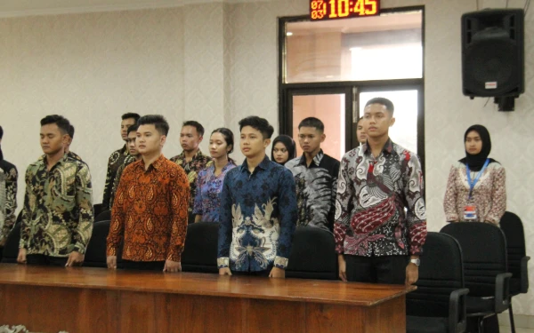 Foto Polres Jepara menggelar Penandatanganan Pakta Integritas dan Pengambilan Sumpah Seleksi Penerimaan Taruna/I Akpol, Bintara, dan Tamtama Polri Tahun Anggaran 2025 Panda Jateng di Aula Mapolres Jepara pada Jumat (7/3/2025) (Foto: Humas Polres Jepara)