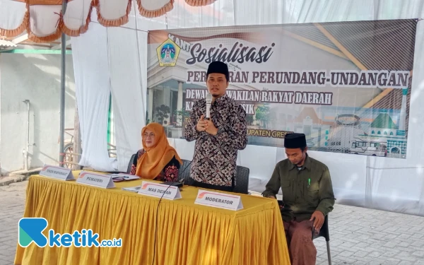 Thumbnail Anggota DPRD Gresik Muhammad Kurdi Sosialisasi Perda Tahap II Tahun 2025, Bantu Permodalan Usaha Mikro