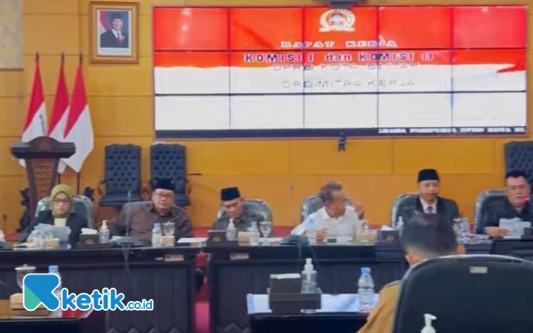 Thumbnail Berita - DPRD Kota Blitar Dorong Optimalisasi Pasar Legi Bangkit, Usulkan Gelaran Event Rutin