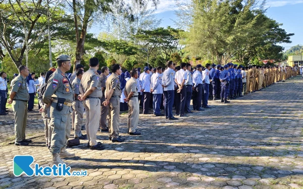 Foto ASN Simeulue Ikuti Apel Perdana  (Helman/Ketik.co.id)