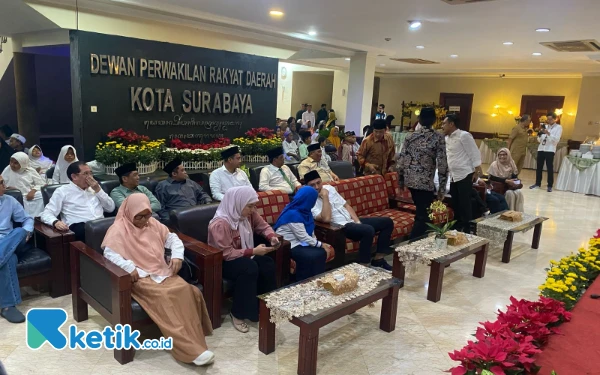 Foto DPRD Kota Surabaya yang hadir di acara buka bersama. (Foto: Shinta Miranda/Ketik.co.id)