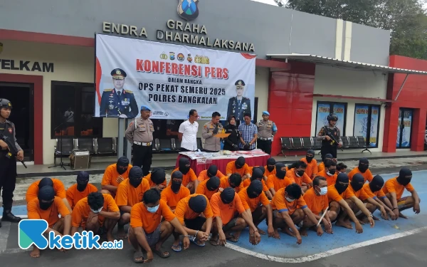 Foto Konfrensi pers gelar kasus hasil tangkapan Polres Bangkalan (Foto.Ismail Hs/Ketik.co.id)