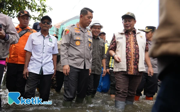 Thumbnail Berita - Bupati Bandung Minta Dorogan Wakil Ketua DPR RI untuk Penambahan Infrastruktur Pengendali Banjir