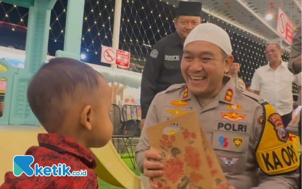 Thumbnail Berita - Polres Blitar Berbagi Kebahagiaan Bersama Puluhan Anak Pondok Ahsanul Aitam