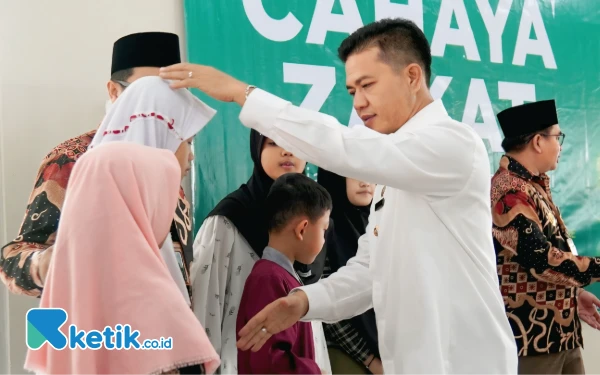 Thumbnail Berita - Bupati Bandung dan Baznas Ajak Shoping 100 Anak Yatim Beli Baju Lebaran