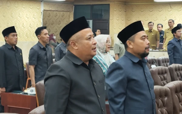 Thumbnail Berita - Rapat Paripurna DPRD Jember Diwarnai Interupsi, Gara-Gara Bupati-Wakil Bupati Tidak Hadir