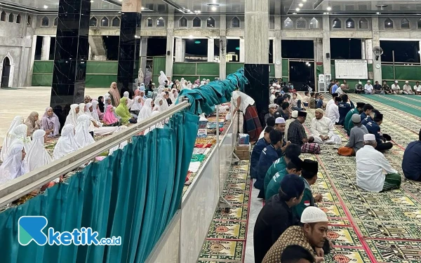 Foto Suasana Safari Ramadan SMAN 1 Lembah Melintang di Masjid Istiqomah, Kuamang, Ujung Gading Pasaman Barat.(Wawan/ketik.co.id)