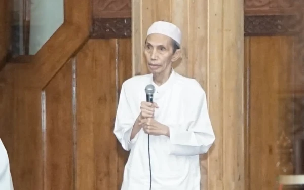 Thumbnail Kiai Zuhri Zaini: Nuzulul Qur’an sebagai Momentum Syukur dan Istikamah