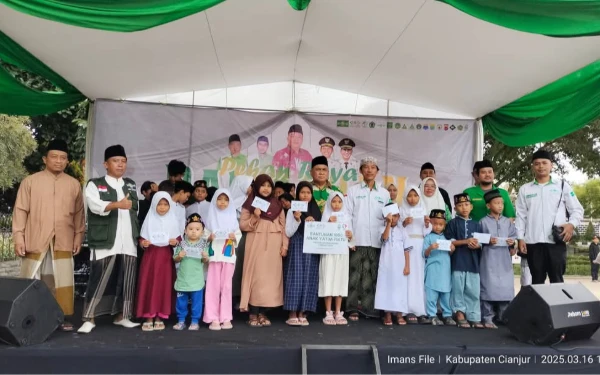 Thumbnail Momen pemberian santunan dari LAZISNU Cianjur di acara Pekan Raya Ramadhan. (Foto: Iman for Ketik.co.id)