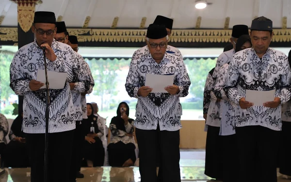 23 Pengurus Kelengkapan Organisasi PGRI Sleman Dilantik