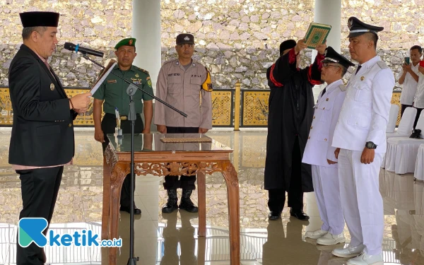 Thumbnail Bupati Dendi Ramadhona Lantik Pj Kepala Desa Khepong Jaya, Pesan Jaga Kerukunan