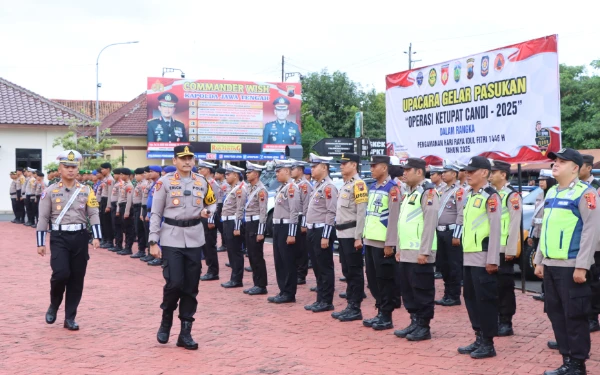 Thumbnail Operasi Ketupat Candi Resmi Dimulai, Polres Jepara Siap Kawal Mudik Lebaran 2025