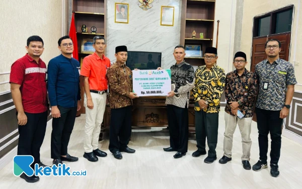 Thumbnail Berita - Zakat Karyawan Bank Aceh Blangpidie Capai Rp 50 Juta, Disalurkan ke Baitul Mal Abdya