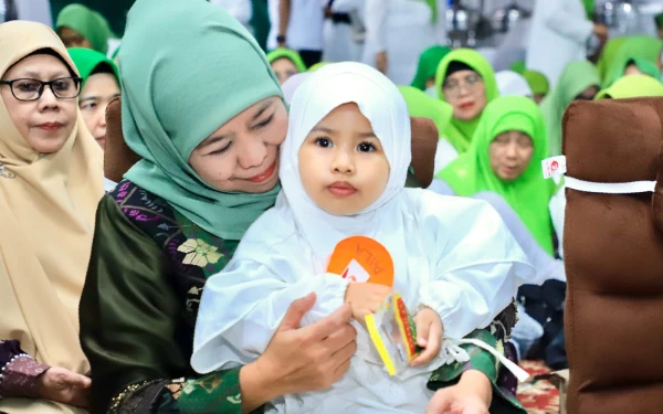 Thumbnail Cucu Khofifah Antusias Ikuti Pesantren Ramadan Balita