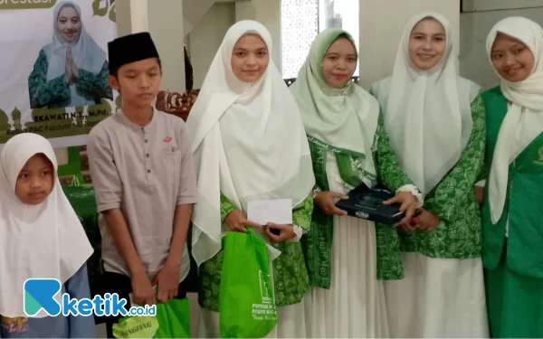 Foto PAC Fatayat Rancaekek saat Gebyar Ramadan, di Masjid Darussalam, Desa Bojongloa Kec Rancaekek, Kab Bandung, Sabtu (22/3/25).