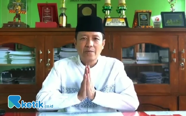 Thumbnail Berita - Sambut Idulfitri, Kepsek SMAN 3 Ponorogo Ajak Umat Sucikan Hati