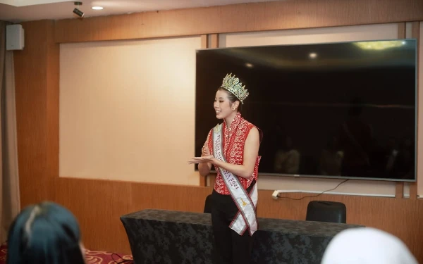 Thumbnail Selain sebagai Puteri Indonesia Pendidikan dan Kebudayaan 2024, Melati Tedja juga merupakan 3rd RU Miss Charm 2024 (Foto: Instagram @melatitedja)