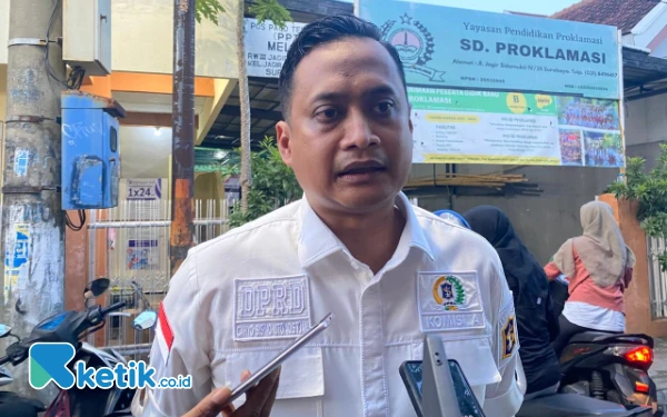 Thumbnail Berita - Ketua Fraksi PKS Desak Pemkot Surabaya Lakukan Pengetatan Administrasi Kependudukan Cegah Urbanisasi