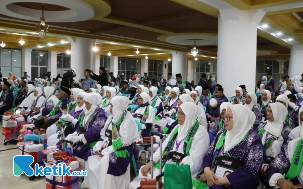 Thumbnail Berita - 368 Jemaah Calon Haji Kabupaten Pinrang  Diberangkatkan ke Asrama Haji Sudiang Makassar