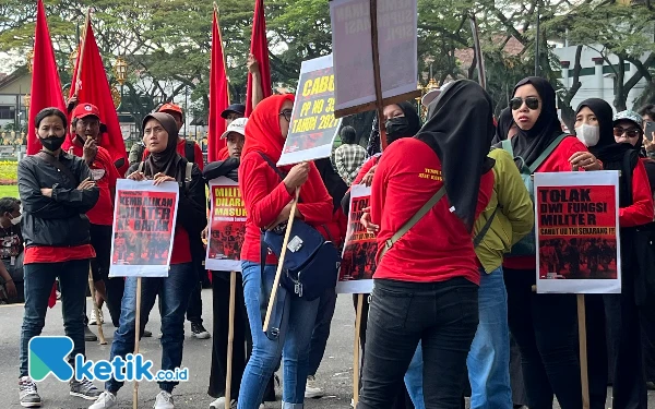 Thumbnail Berita - Buruh Perempuan Malang: Dari Hak Cuti Haid dan Melahirkan, Kini Lawan Omnibus Law