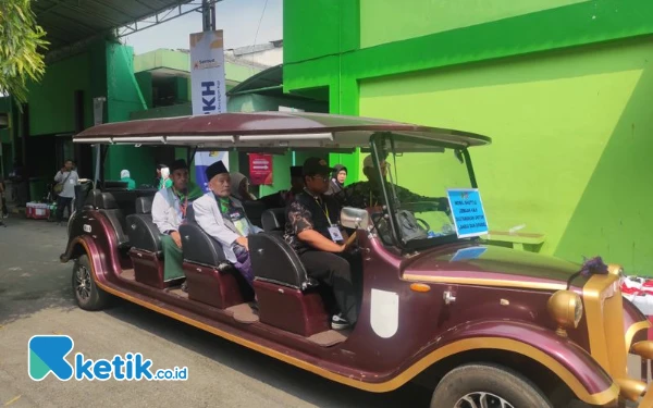 Thumbnail Berita - 1 Jemaah Calon Haji Embarkasi Surabaya Hamil, Ketua PPIH: Boleh Berangkat